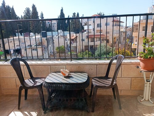 Bethlehem Abram's Appartment In the Heart of Old city .