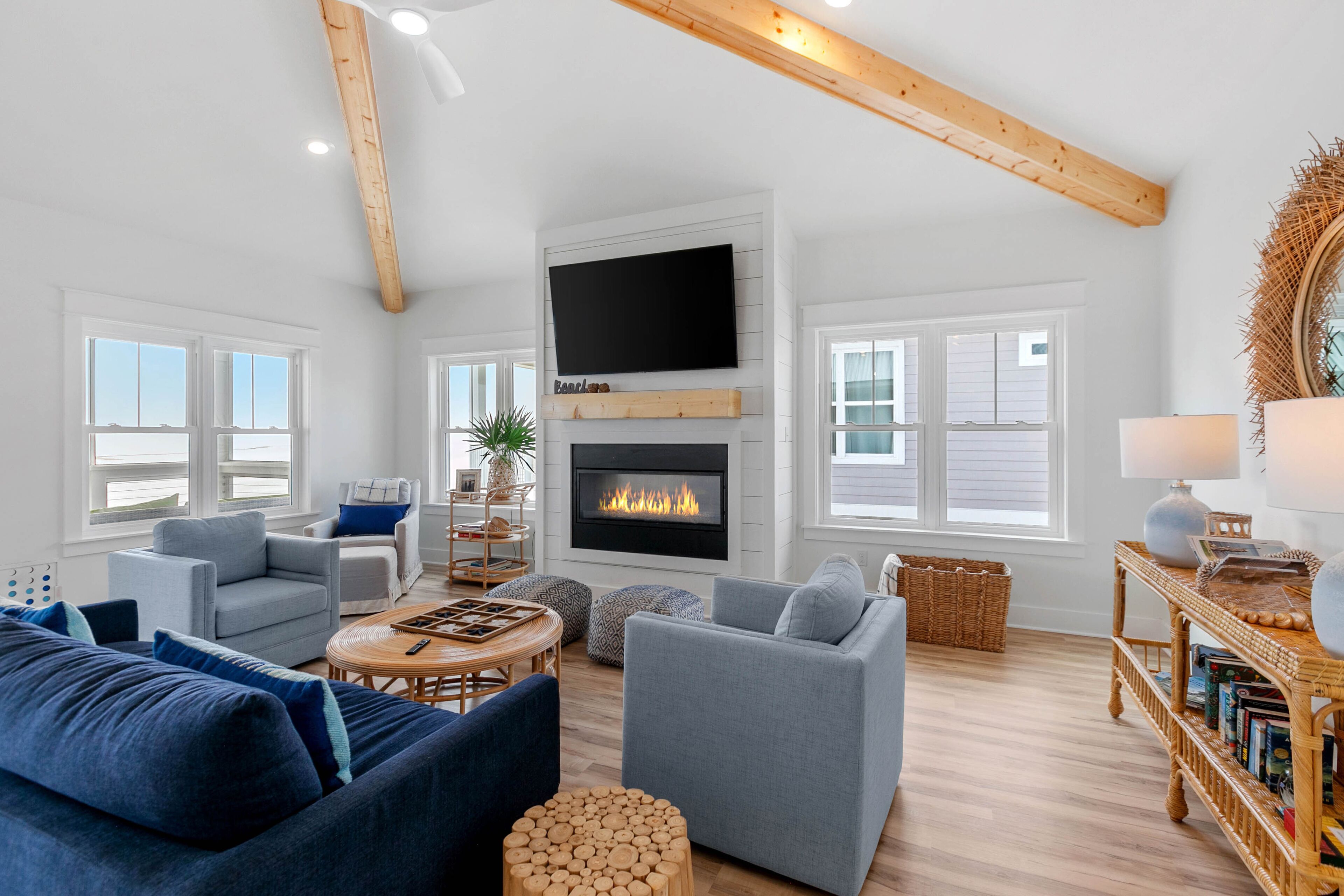 Stunning new beach house right on the sand!