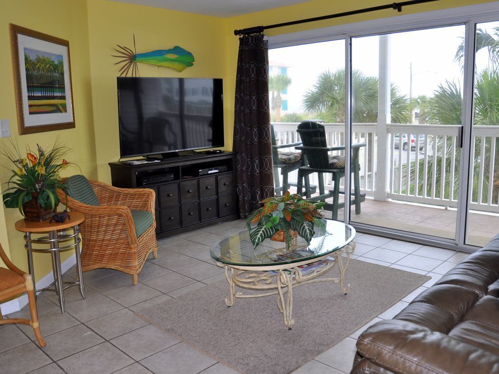 511 Summer Winds Ocean View condo 3 pools