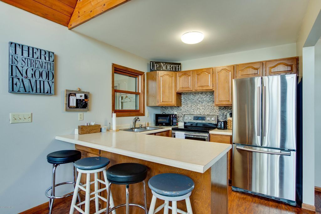 Private Waterfront Cabin on Lake Plantagenet 