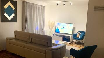 TV connectée, livres, chaßne hi-fi