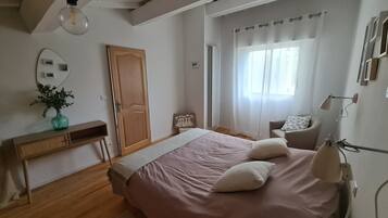 1 bedroom, iron/ironing board, free WiFi, bed sheets