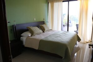 3 habitaciones, wifi gratis, ropa de cama y acceso para silla de ruedas 