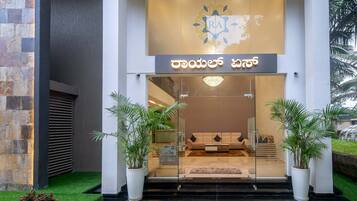 Bagian depan properti
