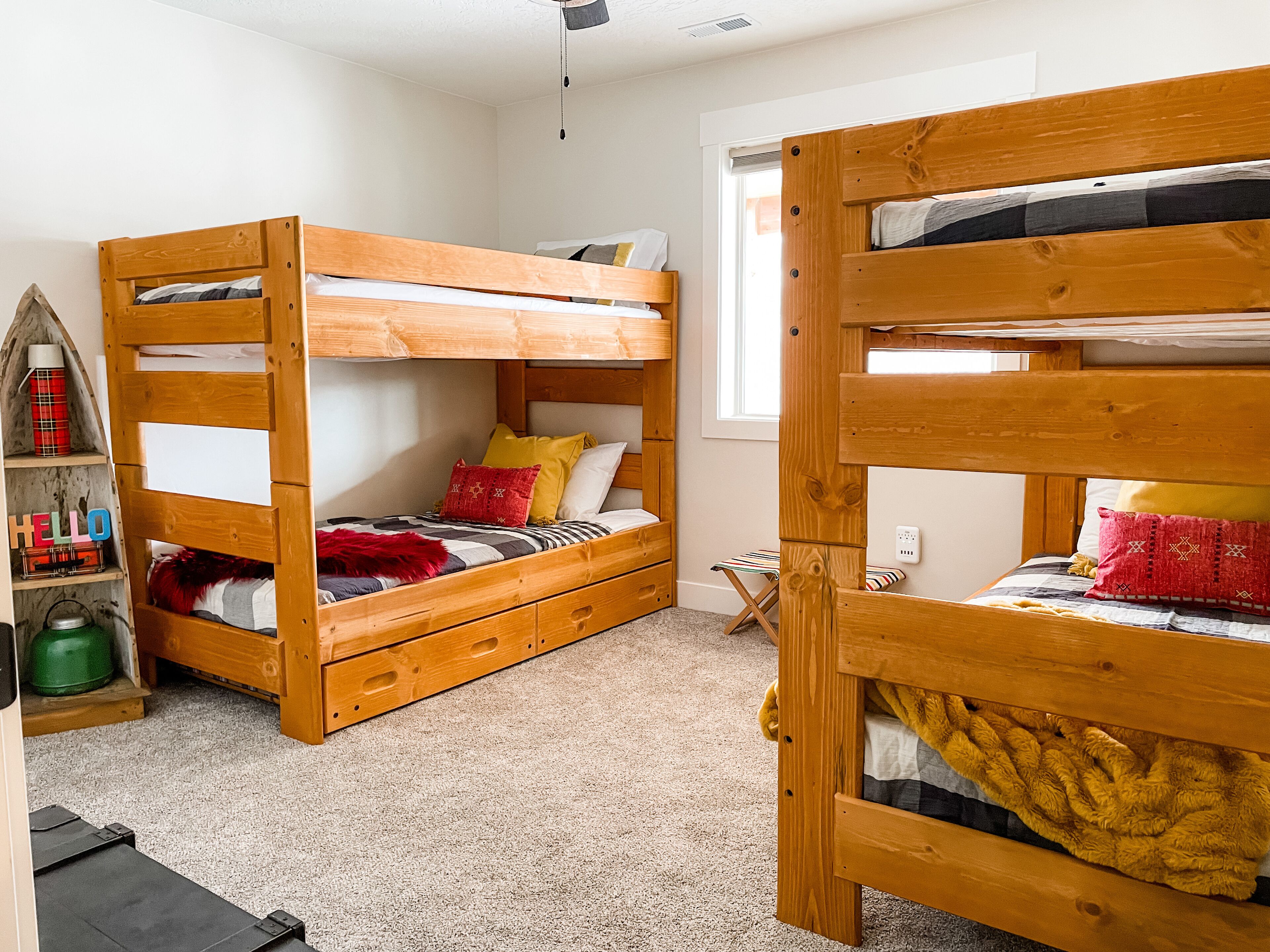 5 bedrooms, iron/ironing board, free WiFi, bed sheets