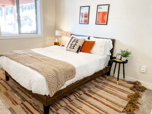 5 habitaciones, tabla de planchar con plancha y wifi gratis 