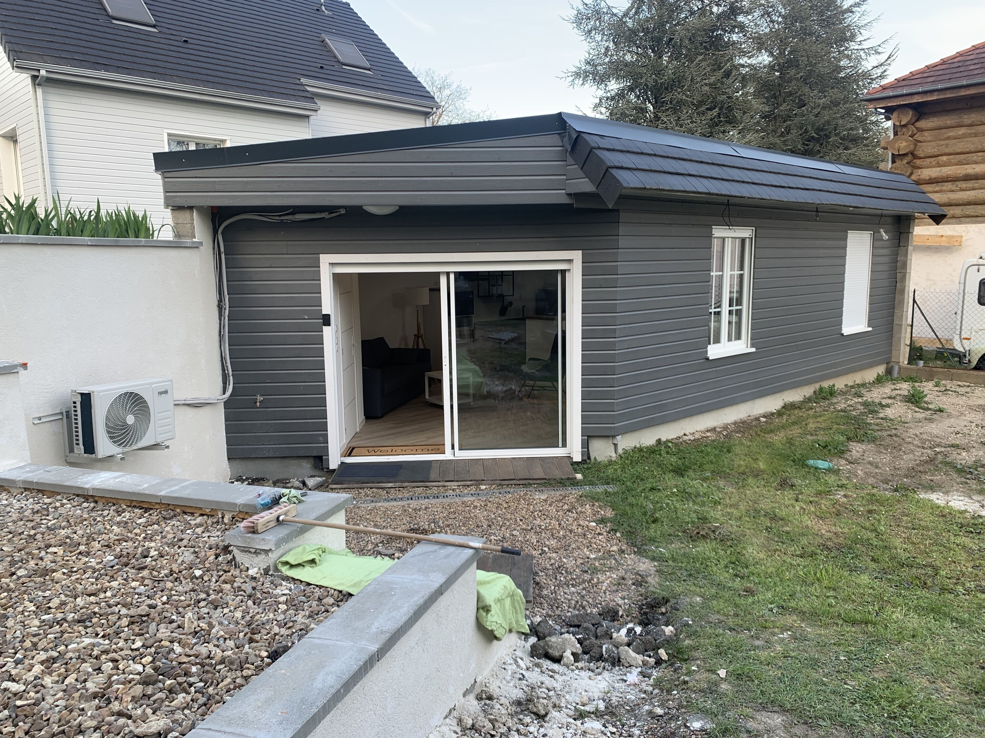 independent accommodation