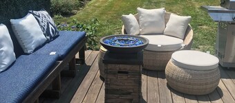 Location Location Location walk to all the favorite Rockport  attractions 