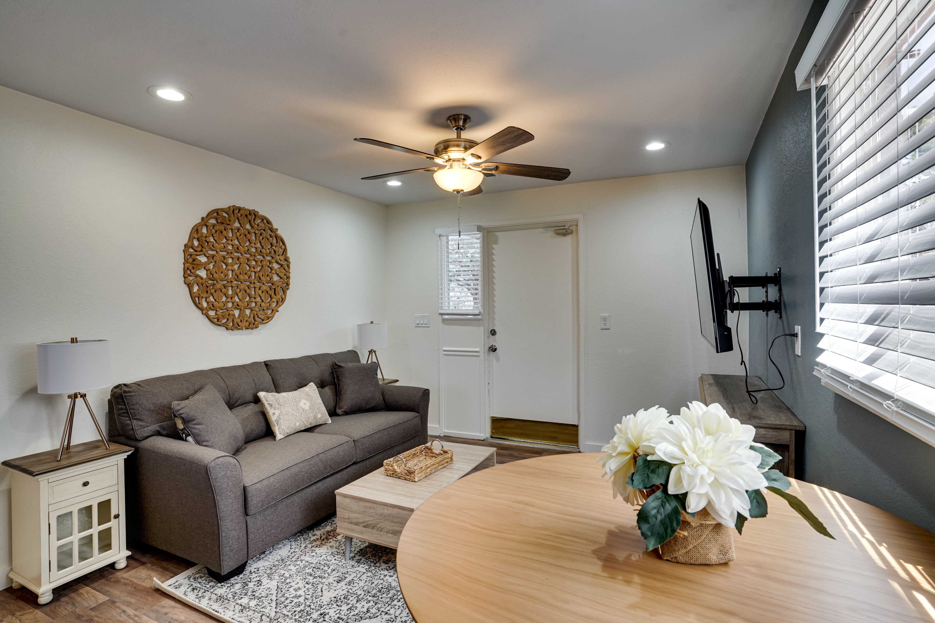 Sedona Vacation Rental - 3 Mi to Lover’s Knoll!