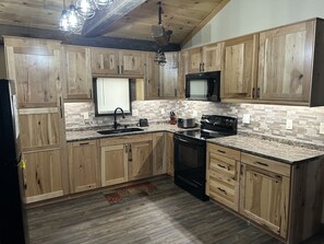 Fridge, microwave, oven, stovetop - 3BR Family Retreat - Relax, Play, Unwind, ENJOY in the Heart of Wisconsin! (Tomahawk)