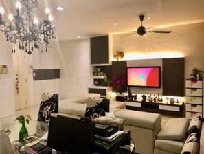 Interior - Sunflowerhome/1.8kmklcc/1450sf/tub/bacony/3r3bcafe (Kuala Lumpur)