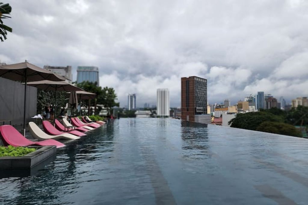 An infinity pool