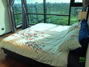 1 bedroom, in-room safe, iron/ironing board, free WiFi