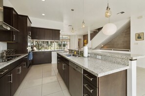 Premium Apartment | Private kitchen