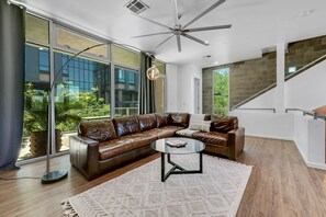 Leilighet – exclusive | Oppholdsområde | Flatskjerm-TV