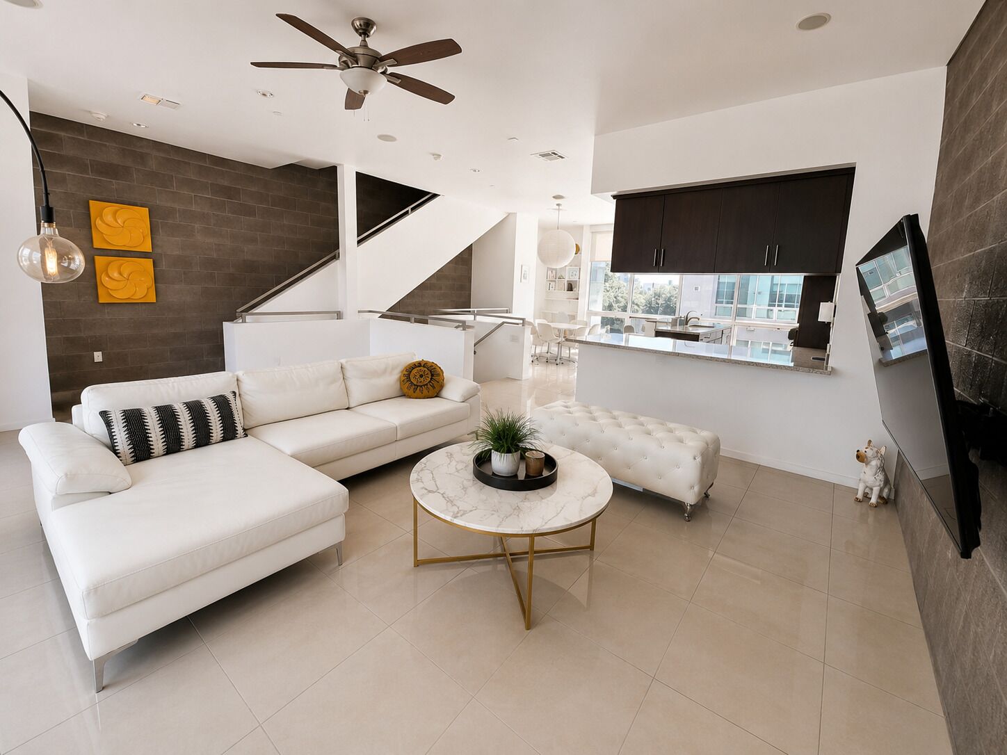 Premium Apartment | Living area | Flat-screen TV