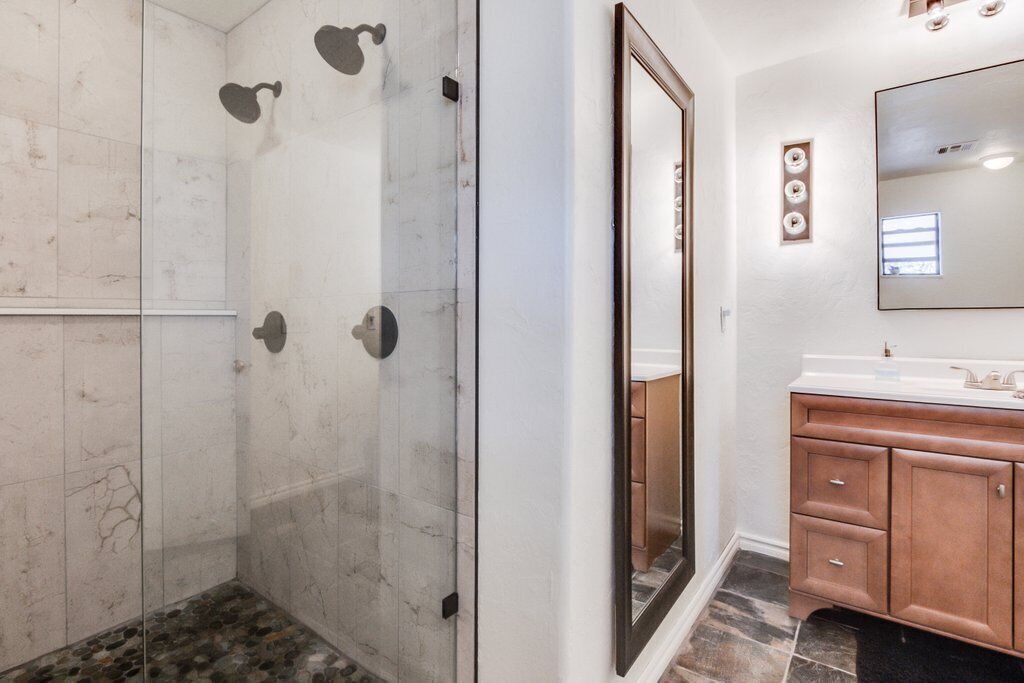 Modern Cabin on 20 private acres... just off Route 66.