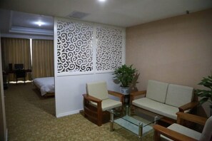 Room - Bailong Hotel (Pingyin)