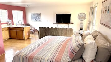 1 bedroom, iron/ironing board, WiFi, bed sheets