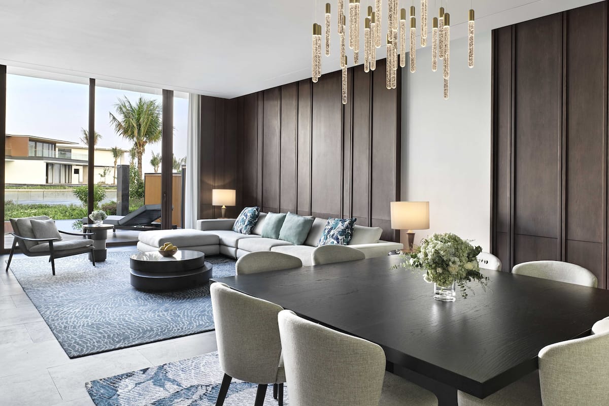 1 bedroom, premium bedding, free minibar items, in-room safe