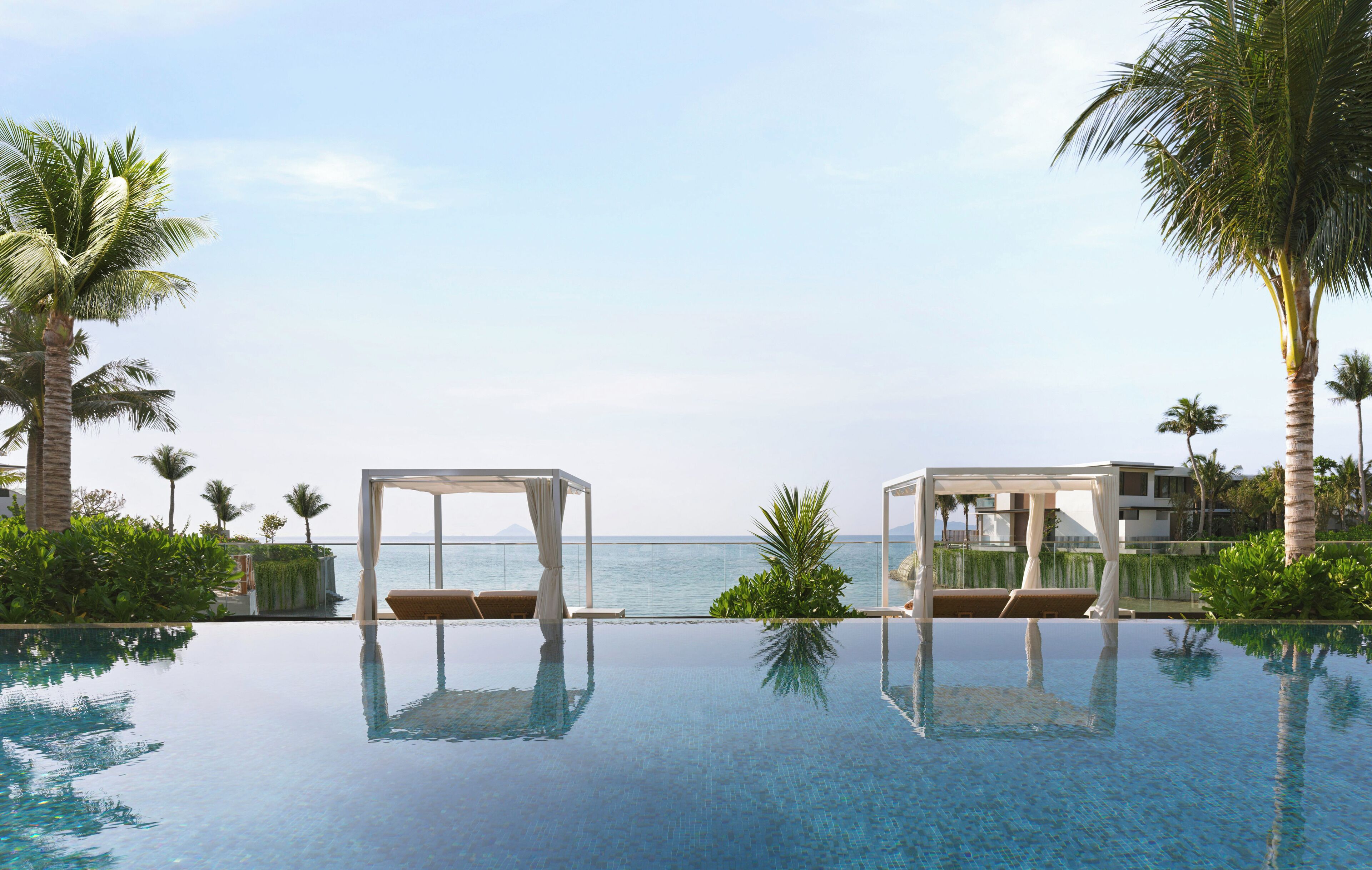 Outdoor pool, open 9:00 AM to 6:00 PM, free pool cabanas, pool umbrellas