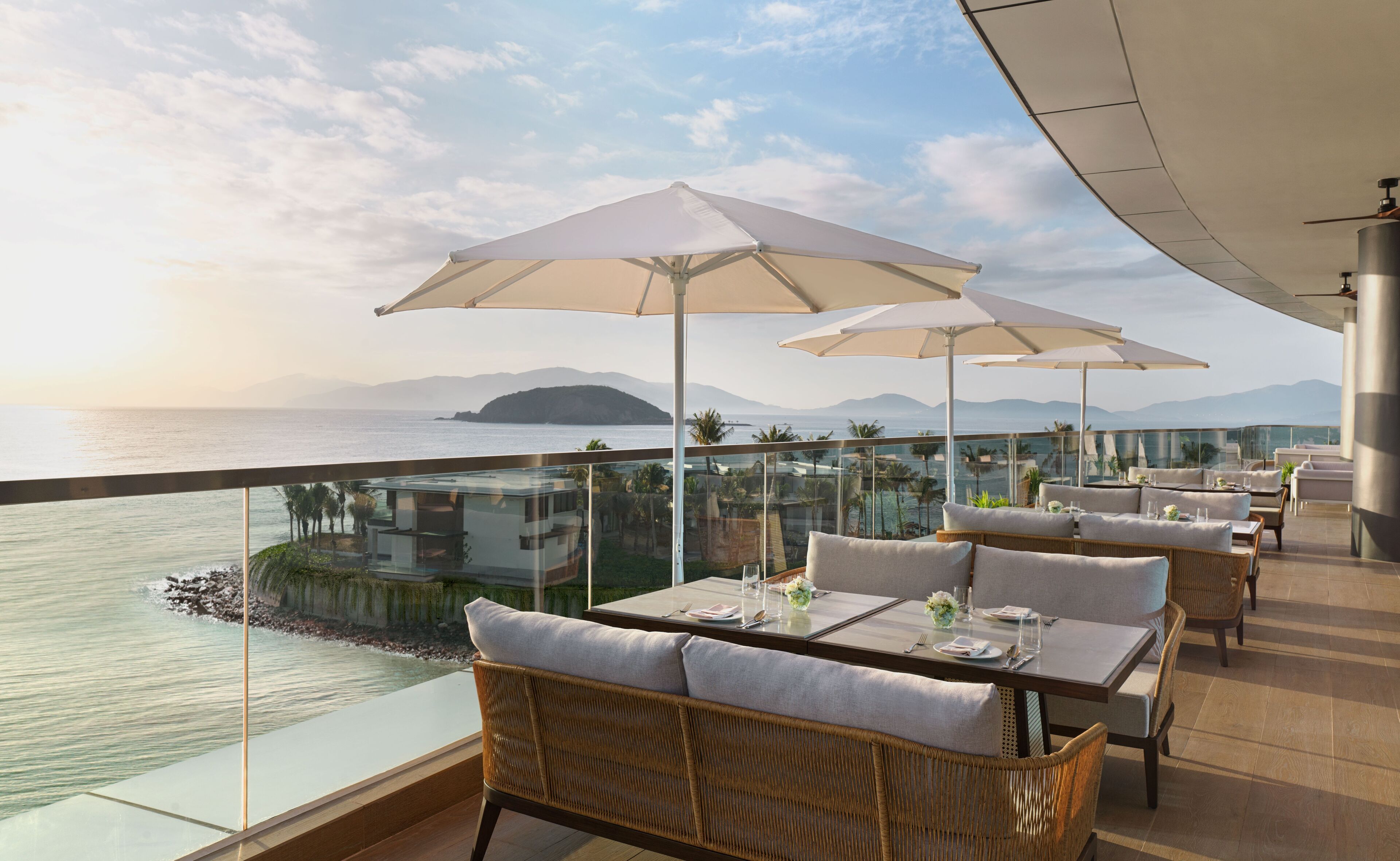 đặt Ocean Front Villas Nha Trang qua Koaniva