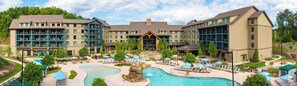 Indoor pool, seasonal outdoor pool, sun loungers, lifeguards on site - HeartSong Lodge & Resort (Pigeon Forge)