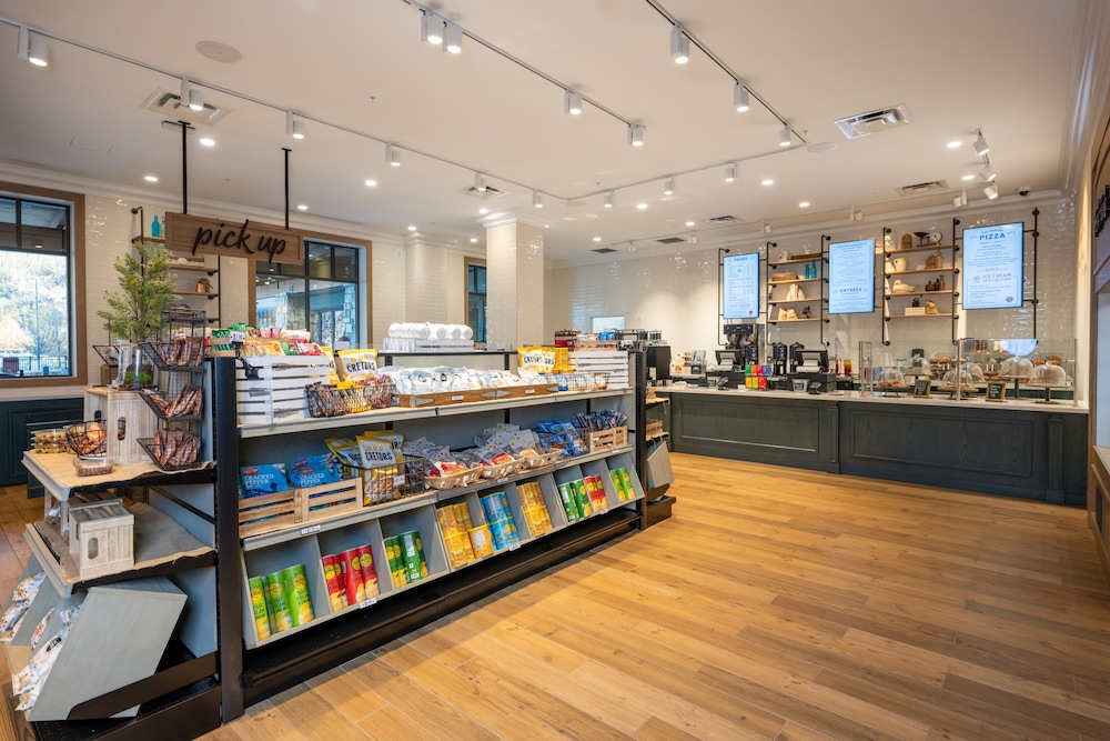 Dollywood's HeartSong Lodge & Resort by null