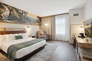 1 quarto, cofres nos quartos, escrivaninha