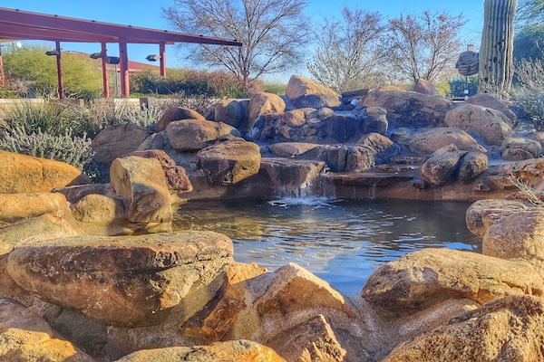 Centennial Plaza Park (0.2 miles / 2 mins walk)