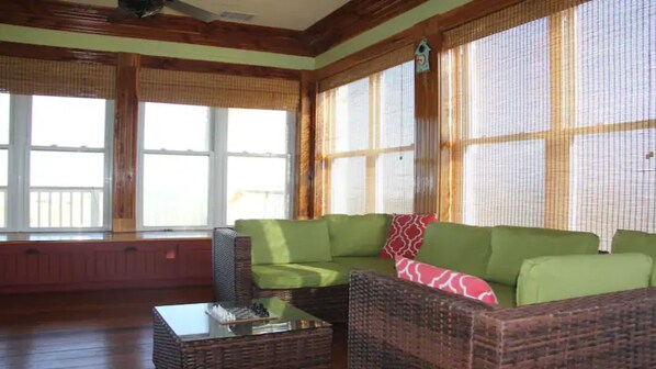Living area - Austin Oasis- Eight Point Ranch House. (Elgin)