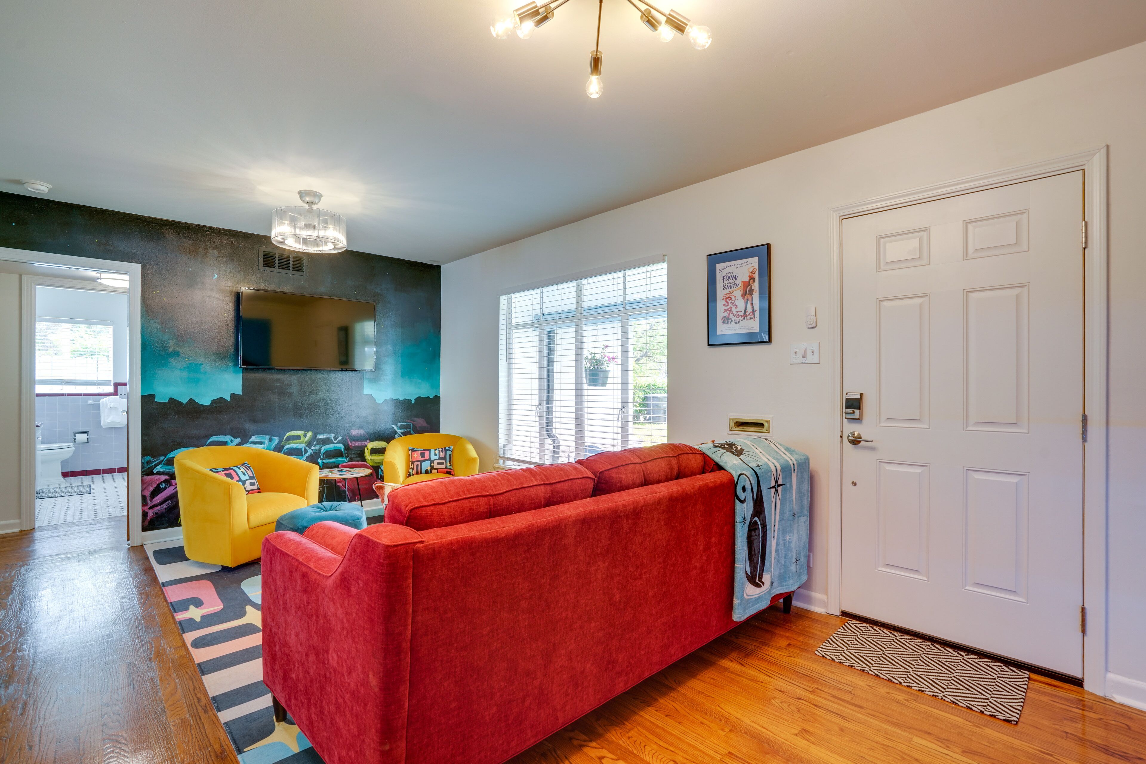 San Antonio Retreat w/ Private Hot Tub & Gas Grill