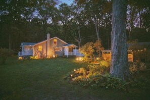 Exterior - Unique and cozy 2BD cottage in Laurel Highlands (Normalville)