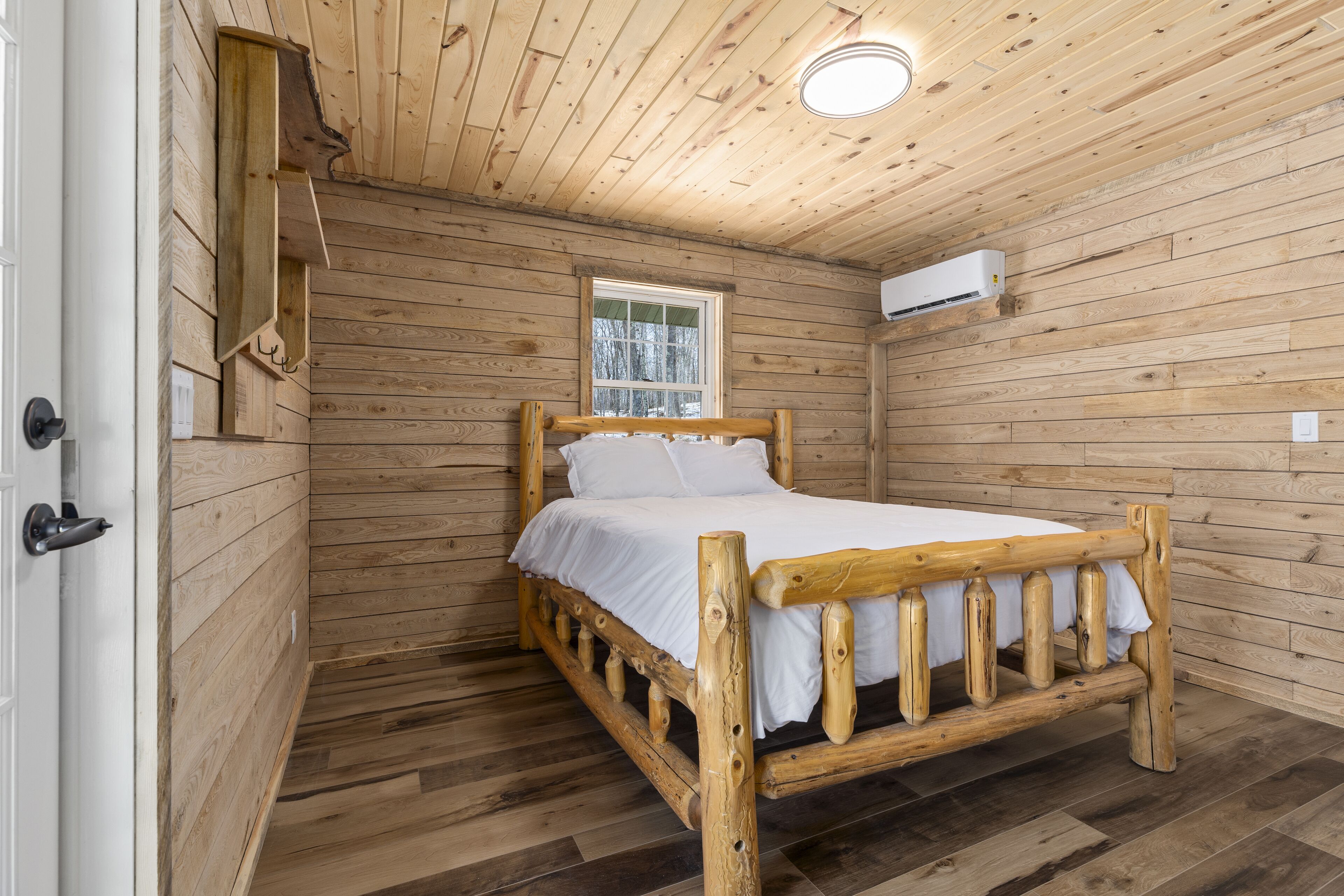 Boulder Ridge - Private Rustic 3BR Cabin