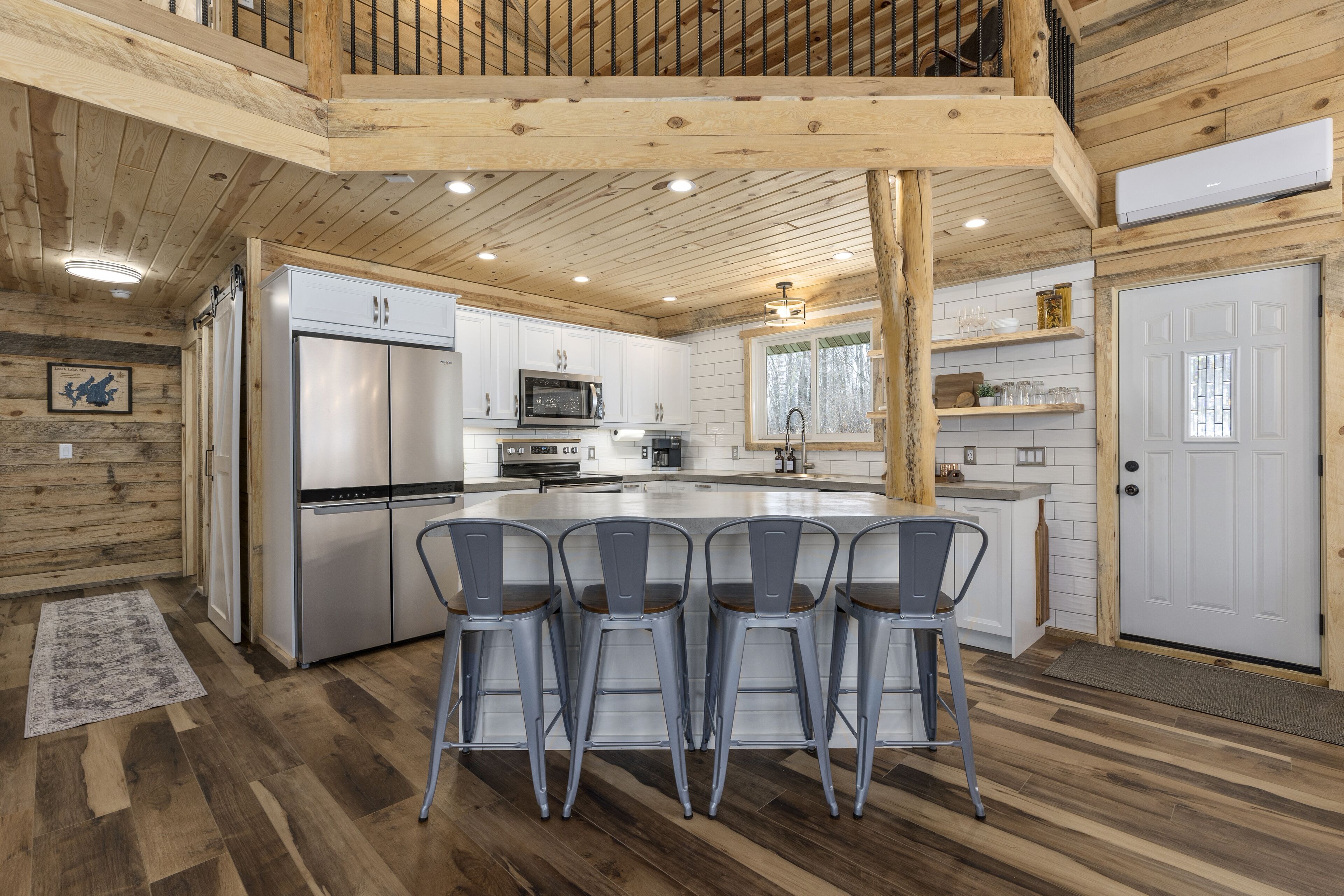 Boulder Ridge - Private Rustic 3BR Cabin