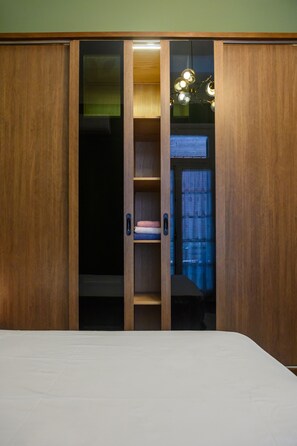 2 chambres, bureau, fer et planche à repasser, Wi-Fi gratuit