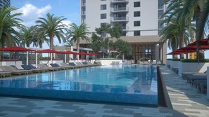 屋外プール、カバナ (無料)、プール パラソル