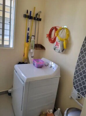 Håndklæder, Sæbe, Shampoo, Toiletpapir