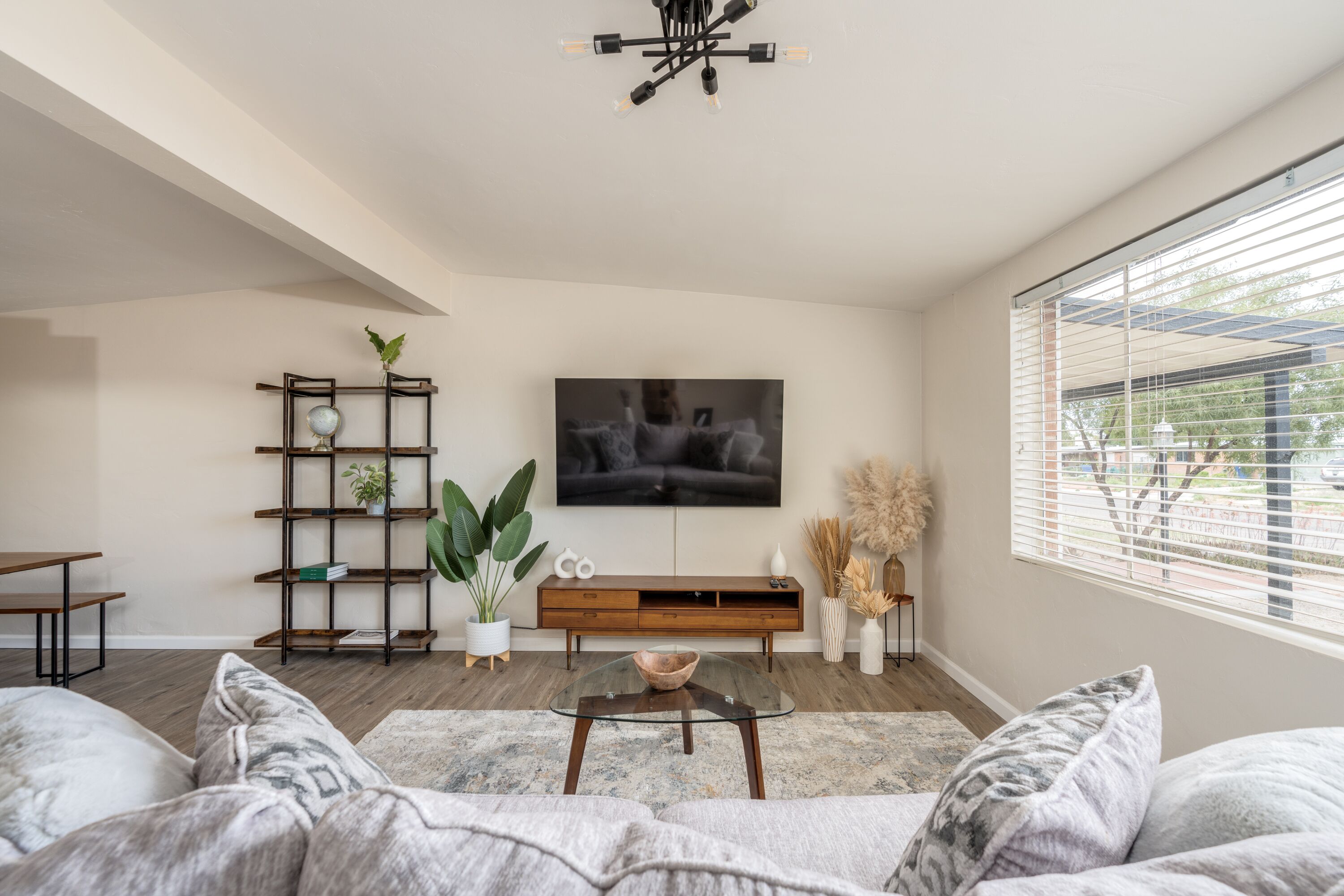 Modern Red-Brick Desert Hideaway