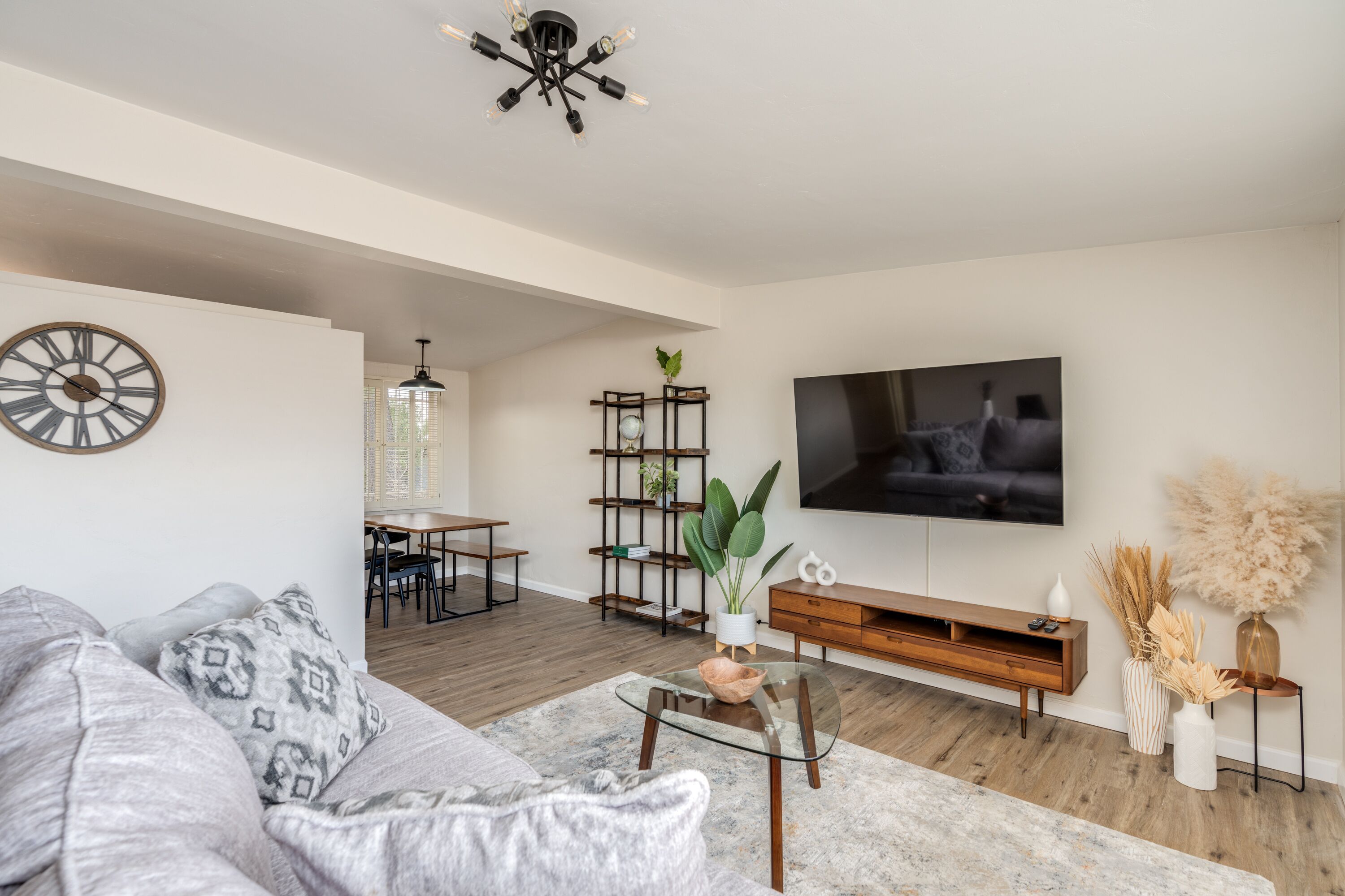 Modern Red-Brick Desert Hideaway