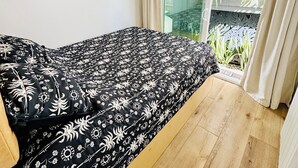 2 soverom, reiseseng for barn, wi-fi (inkludert) og sengetøy