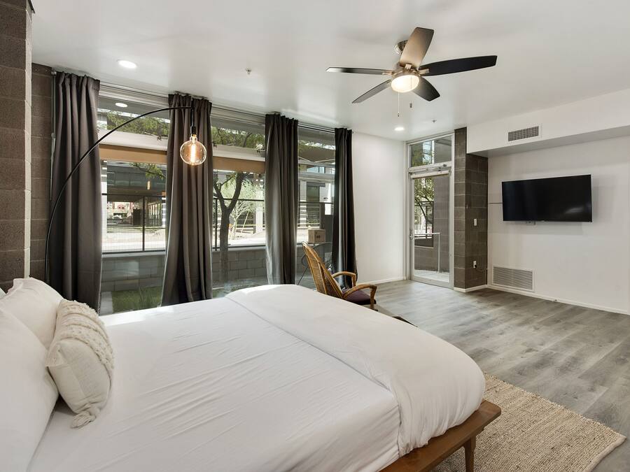 1 bedroom, iron/ironing board, free WiFi