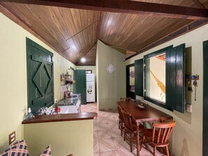 Family Chalet | Living area - Chalés do Francisco (Itatiaia)