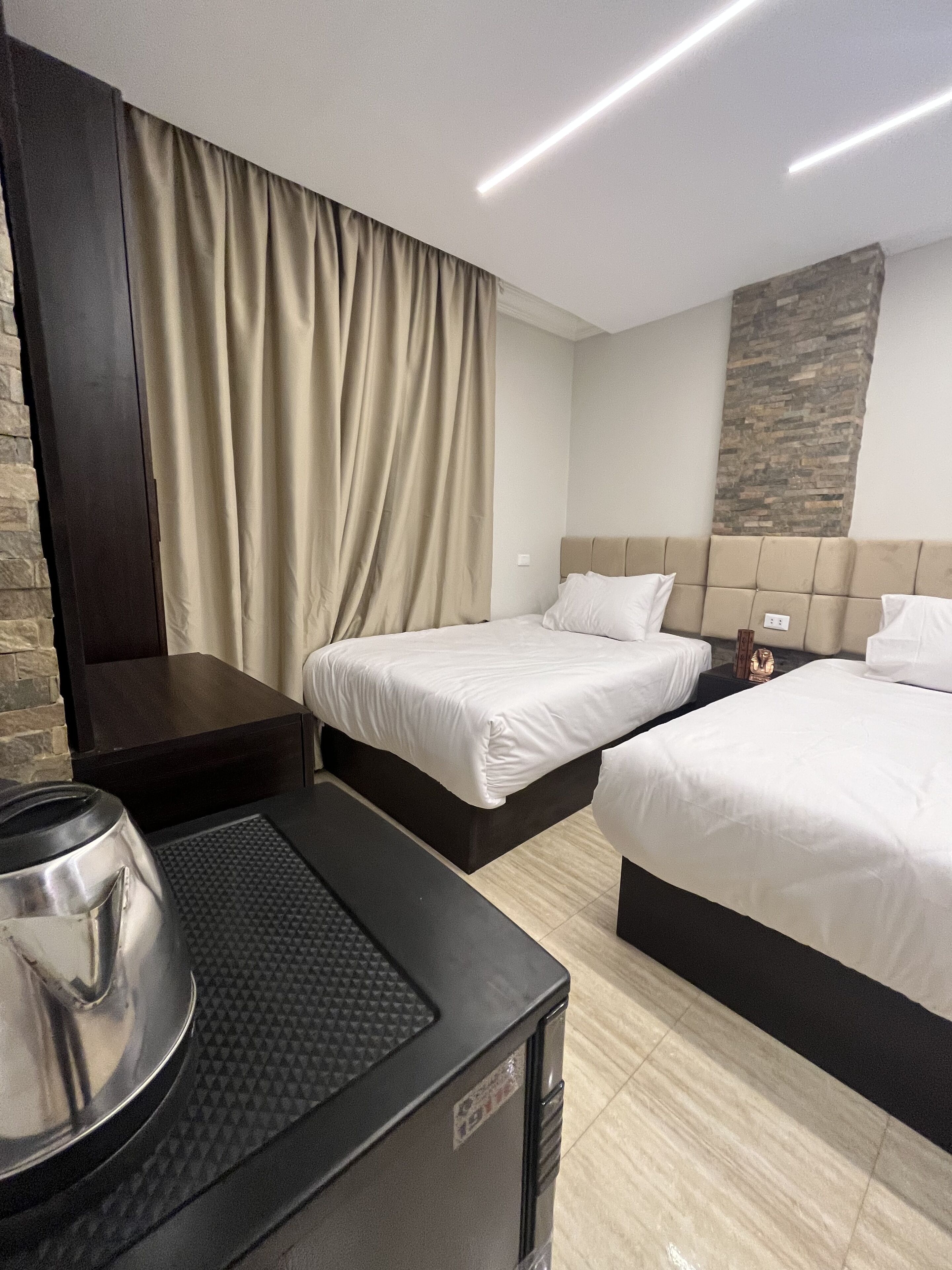 Photo - Crowne Pyramids View inn