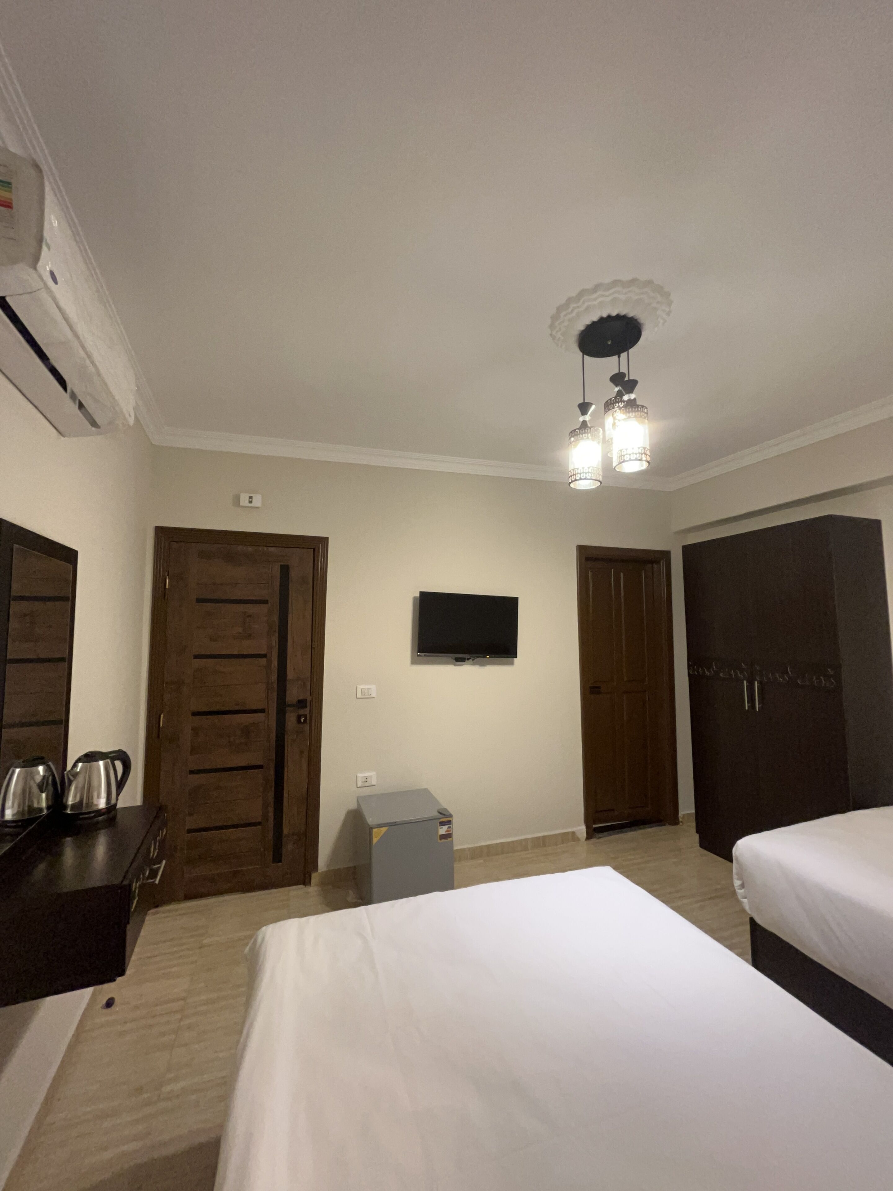 Photo - Crowne Pyramids View inn