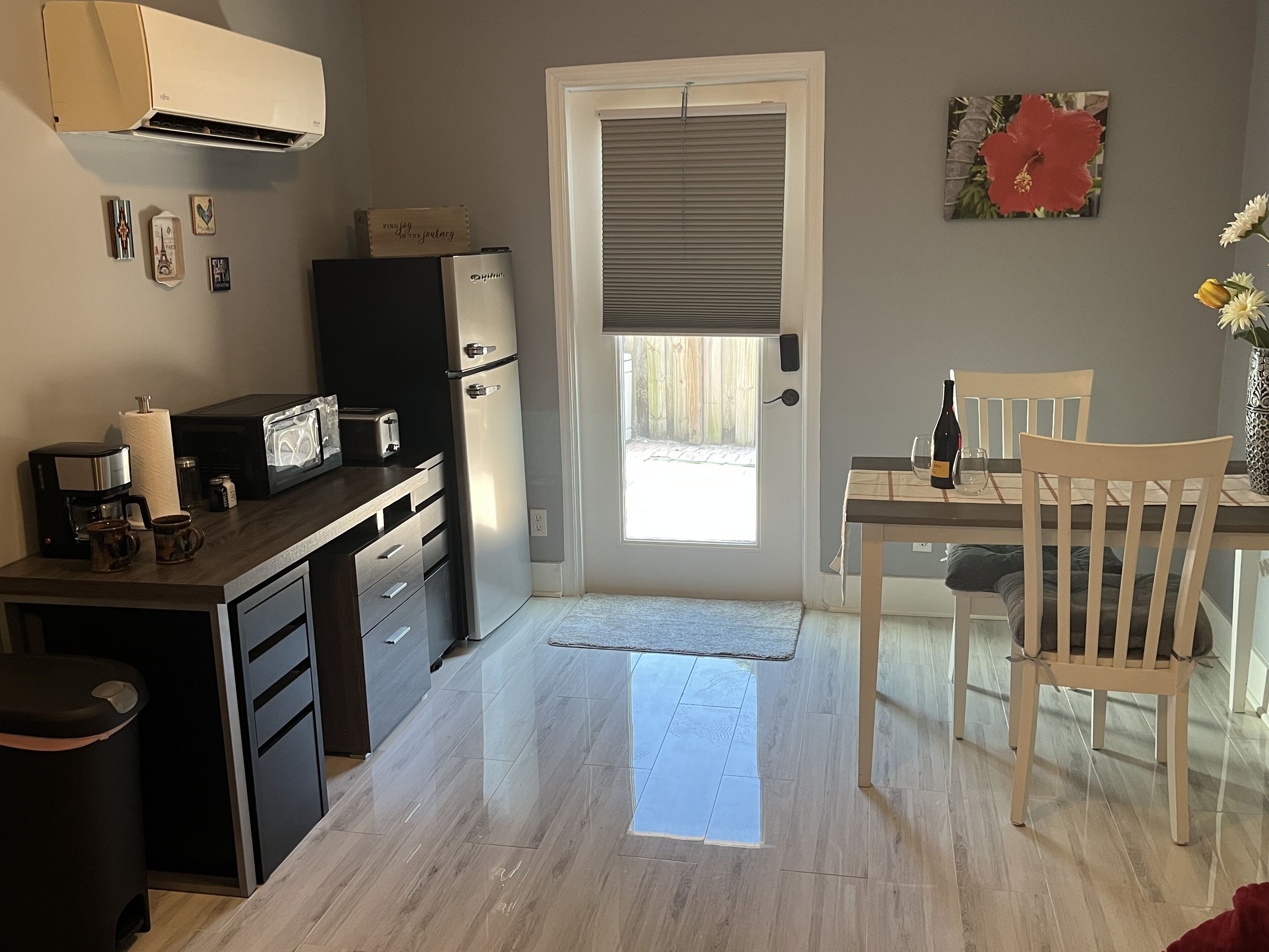 Suite with separate living room