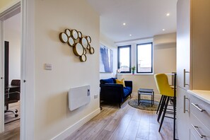 Interior - Beautiful 1-bed Apartment in Cheam, Sutton (Sutton)