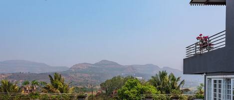 Villa | Piscina | Una piscina al aire libre
