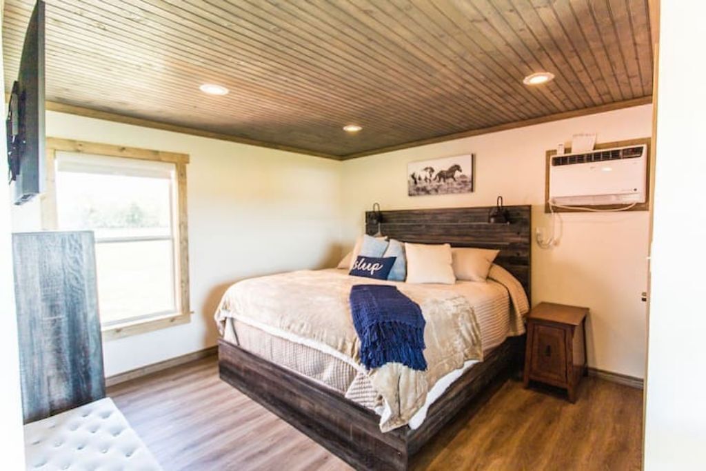 Five 8 Ranch - Guesthouse1-private jacuzzi-Minutes from First Monday!