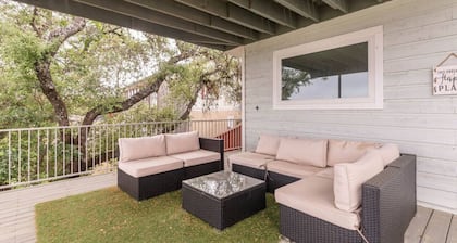 Lakeside Retreat- Jacuzzi✅playground✅water front✅